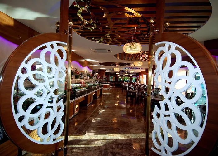 Grand Zaman Hotell 4*